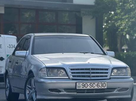 Mercedes C 180