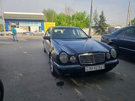 Mercedes E 220 d 1999