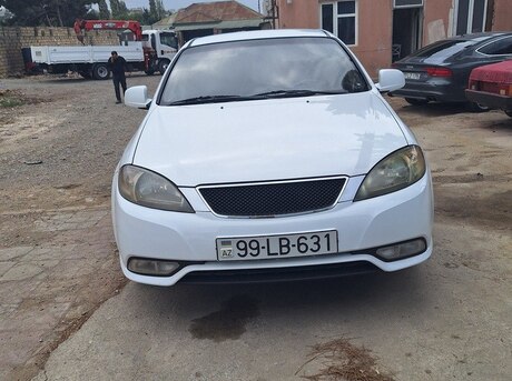 Daewoo Gentra 2014
