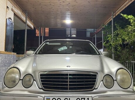 Mercedes E 270 2000