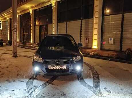 Opel Astra 2007