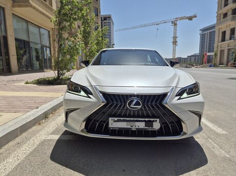Lexus ES 250 2022
