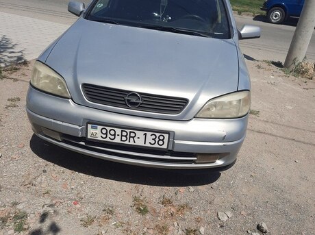 Opel Astra 2000