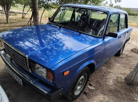 LADA (VAZ) 2107 2001