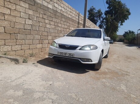 Daewoo Gentra 2014