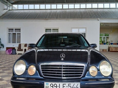 Mercedes E 320 2000