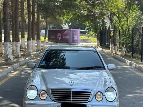 Mercedes E 240 1999