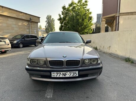 BMW 735 1998