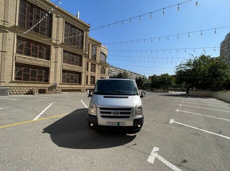 Ford Transit 2011