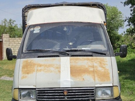 GAZ 330200 1998