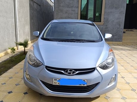Hyundai Elantra 2011