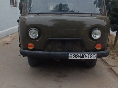 UAZ 390945