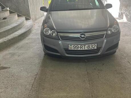 Opel Astra 2008