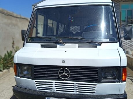 Mercedes 208 D 1992