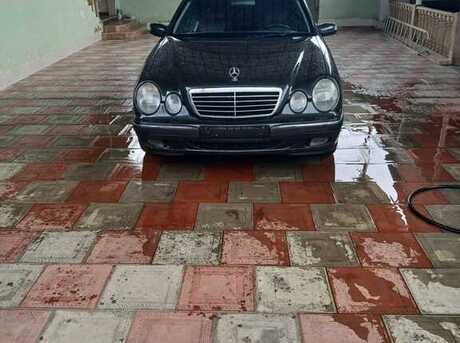 Mercedes E 200 2001