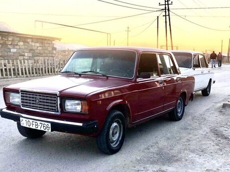LADA (VAZ) 2107 1990