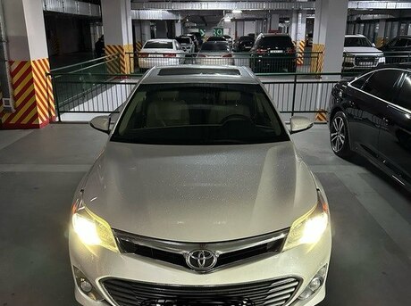 Toyota Avalon 2015