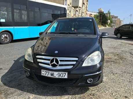 Mercedes B 180 2010