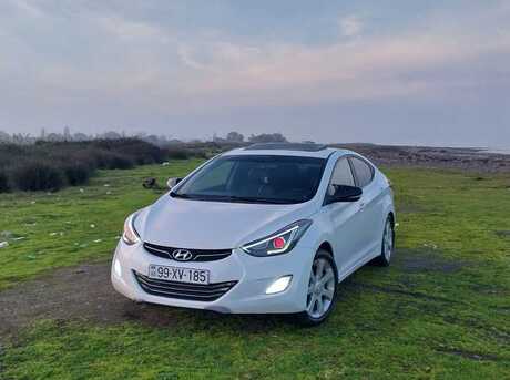 Hyundai Elantra 2012