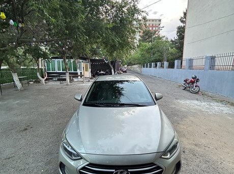 Hyundai Elantra 2016