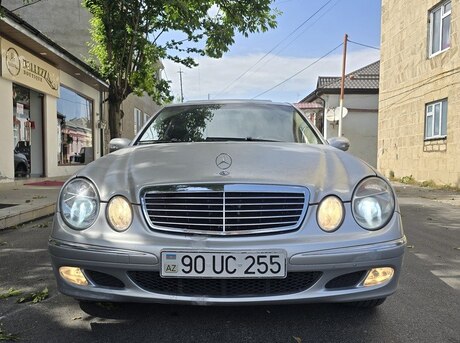 Mercedes E 240 2002