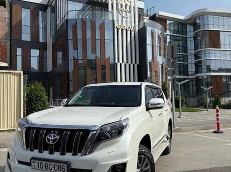 Toyota Land Cruiser Prado 2013