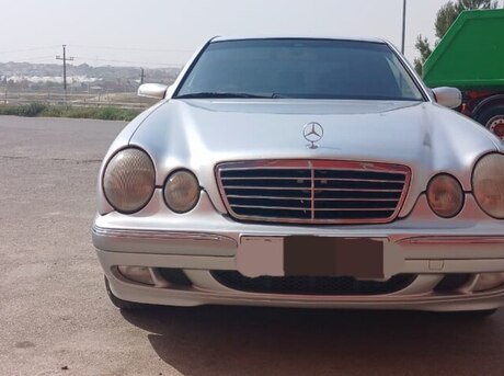 Mercedes E 220 d 1999