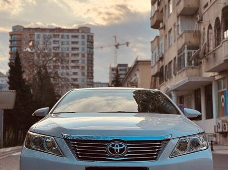 Toyota Camry 2012