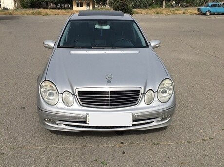 Mercedes E 220 d 2002