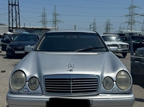 Mercedes E 240 1999