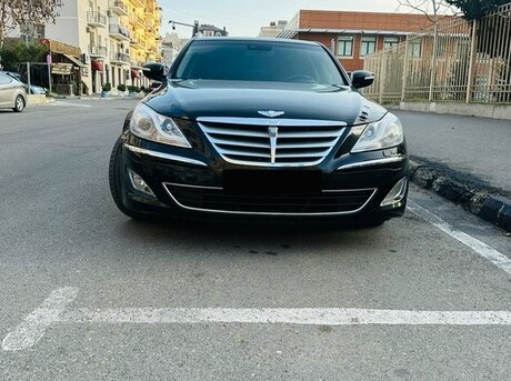 Hyundai Genesis 2013