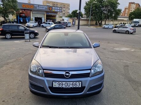 Opel Astra 2004