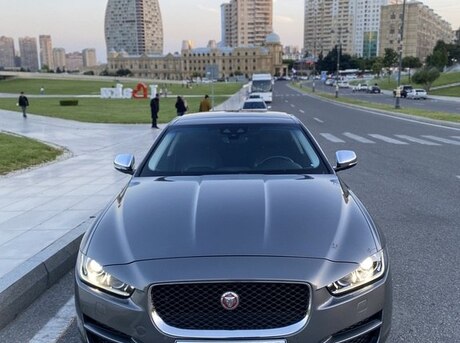 Jaguar XE 2018
