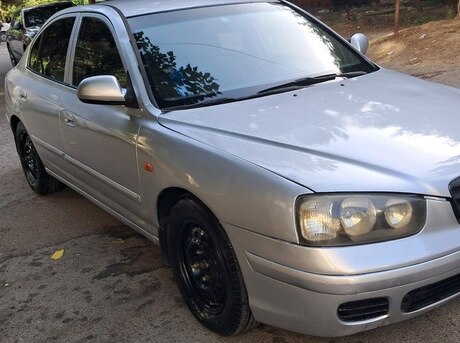 Hyundai Elantra 2001