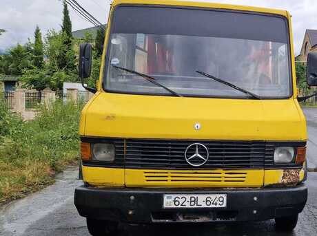 Mercedes 508 1989