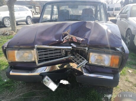 LADA (VAZ) 2107 2000