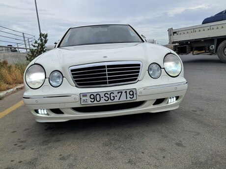 Mercedes E 320 2001
