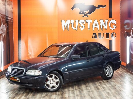 Mercedes C 240