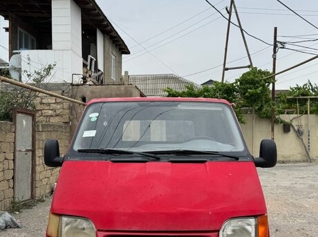 Ford Transit 2000