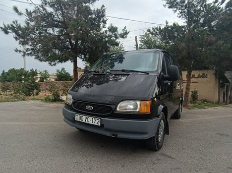 Ford Transit 2000