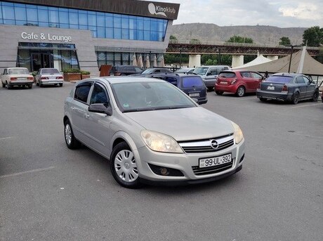 Opel Astra 2008