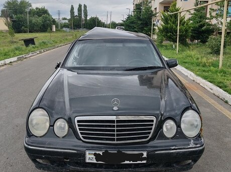 Mercedes E 220 d 1999