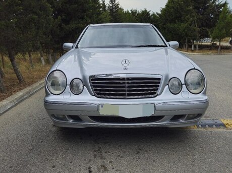 Mercedes E 240 2000