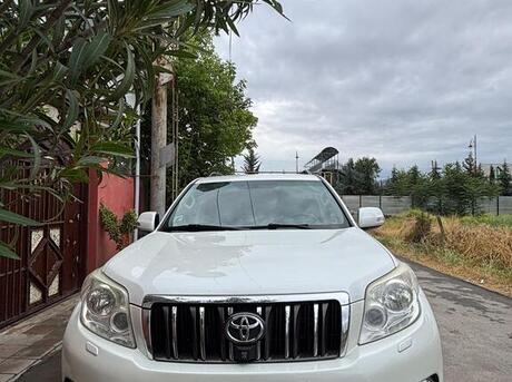 Toyota Land Cruiser Prado 2012