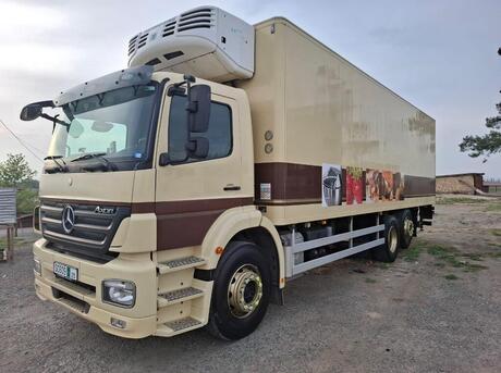 Mercedes Axor 2533 2010