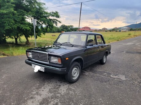 LADA (VAZ) 2107 2010