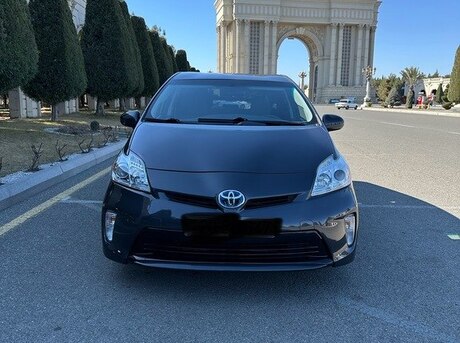 Toyota Prius 2015