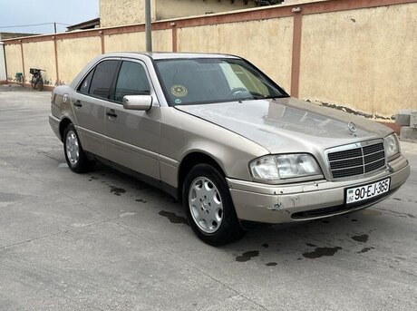 Mercedes C 180
