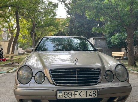 Mercedes E 240 2001