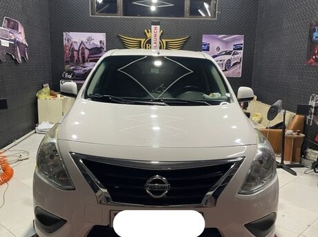 Nissan Sunny 2015